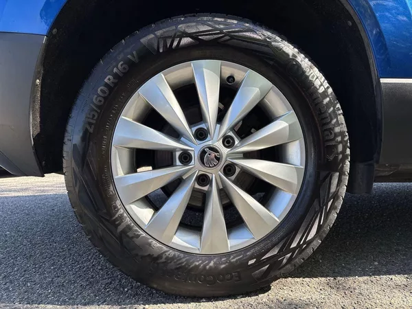 Škoda Karoq 1.5 TSI Ambition + - foto 28
