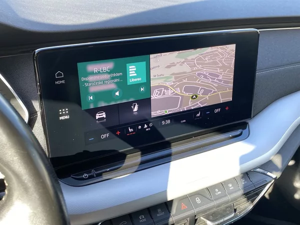 Škoda Octavia Combi 2.0 TDI DSG Style - foto 17