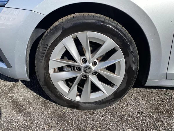 Škoda Octavia Combi 2.0 TDI DSG Style - foto 30