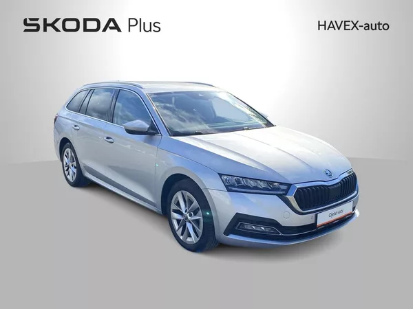 Škoda Octavia Combi 2.0 TDI DSG Style - foto 32