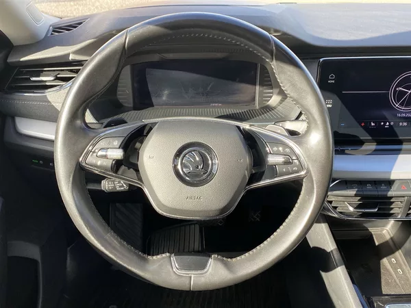 Škoda Octavia Combi 2.0 TDI DSG Style - foto 6