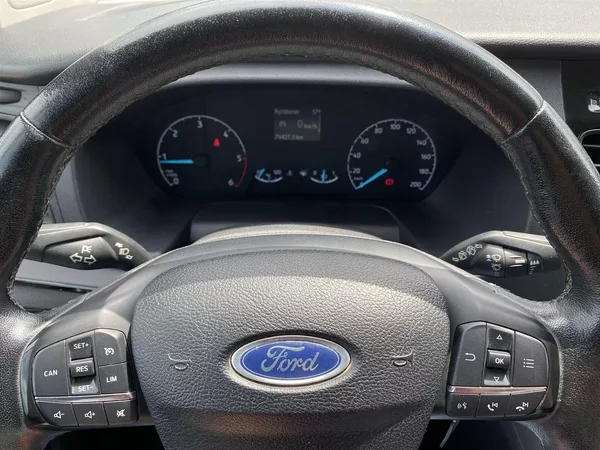 Ford Tourneo Custom 2.0 EcoBlue Titanium - foto 19