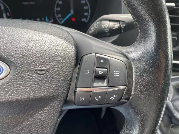 Ford Tourneo Custom 2.0 EcoBlue Titanium - foto 20