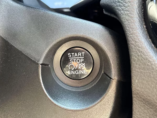 Jeep Compass 1.4 MultiAir 4x4 Automat - foto 15