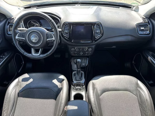 Jeep Compass 1.4 MultiAir 4x4 Automat - foto 5