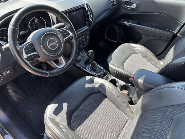 Jeep Compass 1.4 MultiAir 4x4 Automat - foto 7