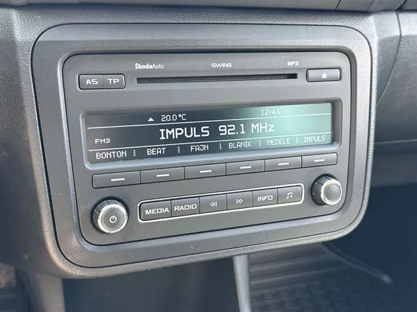 Škoda Roomster 1.2 TSI Ambition - foto 11