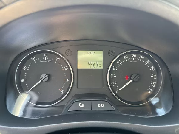 Škoda Roomster 1.2 TSI Ambition - foto 6