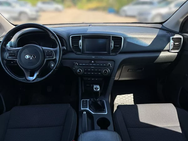 Kia Sportage 2.0 CRDi 4x4 TOP - foto 5