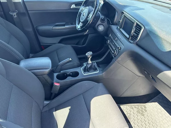 Kia Sportage 2.0 CRDi 4x4 TOP - foto 9