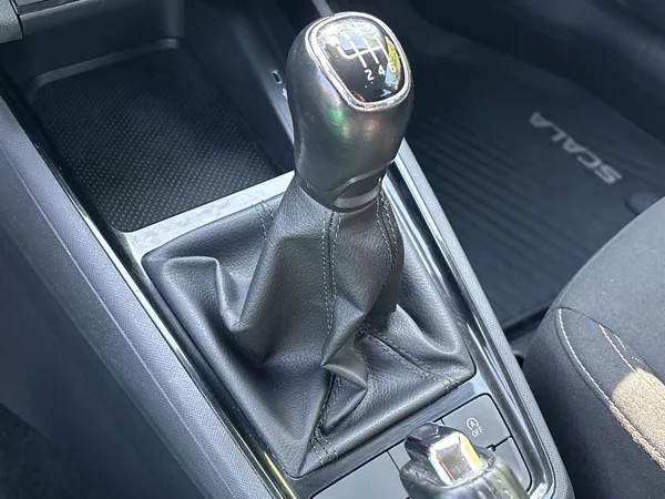 Škoda Scala 1.6 TDI Ambition + - foto 14