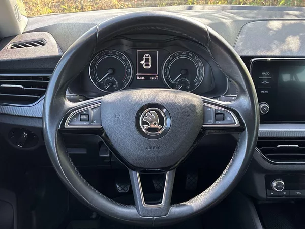 Škoda Scala 1.6 TDI Ambition + - foto 18
