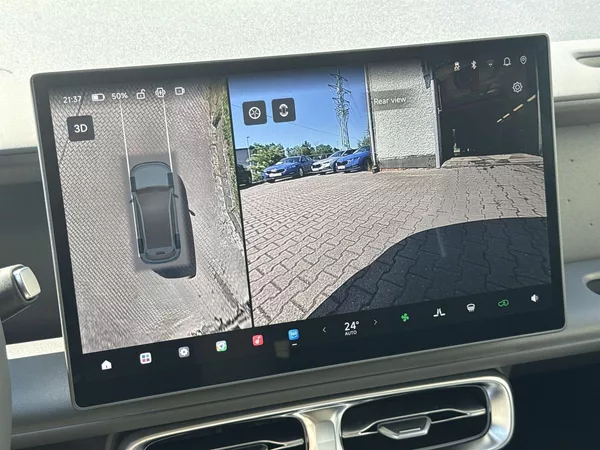 Leapmotor B10 DESIGN HYBRID EV - foto 12