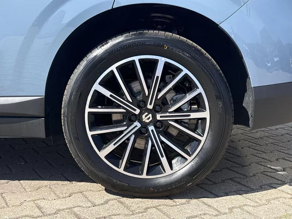 Leapmotor B10 DESIGN HYBRID EV - foto 28