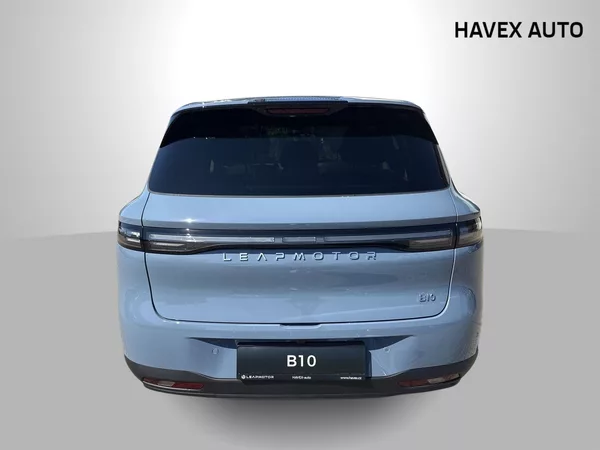 Leapmotor B10 DESIGN HYBRID EV - foto 32
