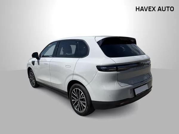 Leapmotor B10 DESIGN PROMAX - foto 32