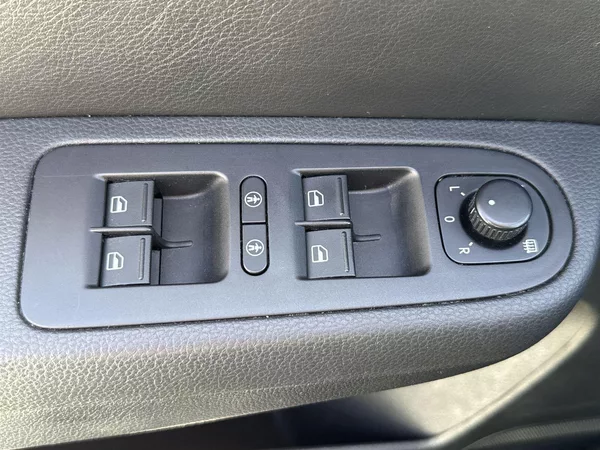 Seat Alhambra 2.0 TDI DSG Style - foto 11