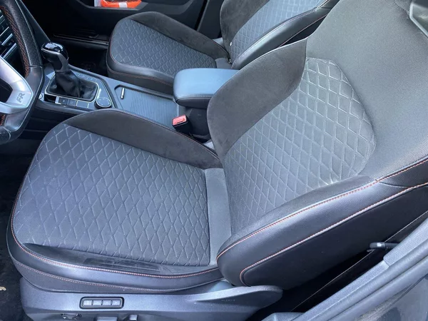 Seat Tarraco 2.0 TDI 4Drive DSG FR - foto 6