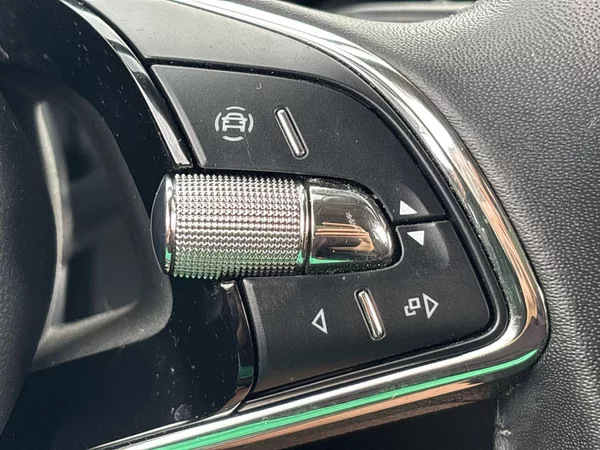 Škoda Fabia 1.0 TSI Style - foto 16