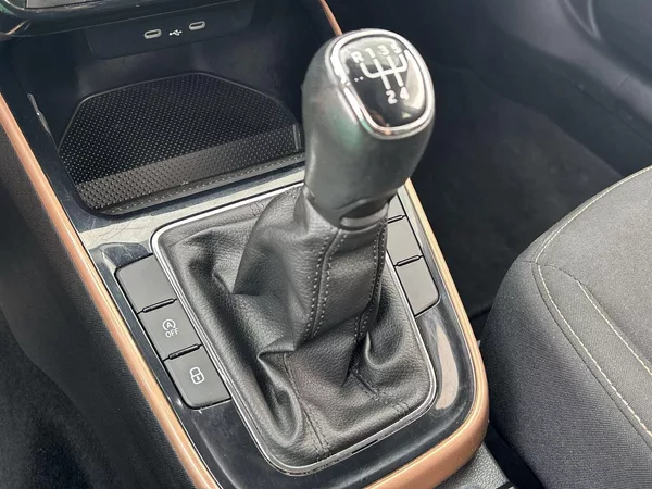 Škoda Fabia 1.0 TSI Style - foto 17