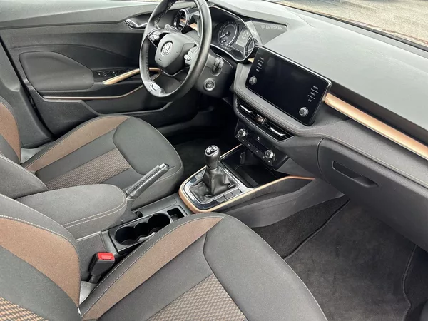 Škoda Fabia 1.0 TSI Style - foto 8
