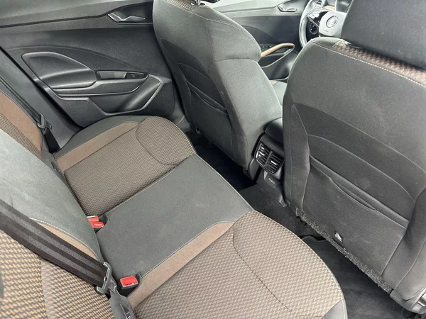 Škoda Fabia 1.0 TSI Style - foto 9