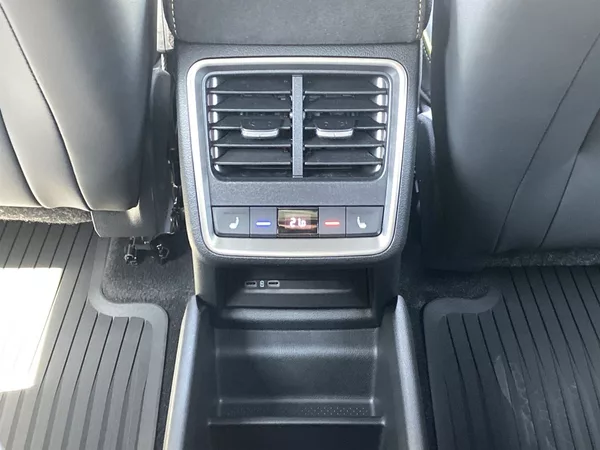 Škoda Elroq 84 kWh 250 kW 1° převodovka 4x - foto 24