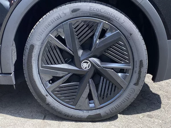 Škoda Elroq 84 kWh 250 kW 1° převodovka 4x - foto 29