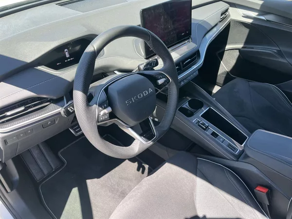 Škoda Enyaq 82 kWh 210kW Sportline 85 - foto 9