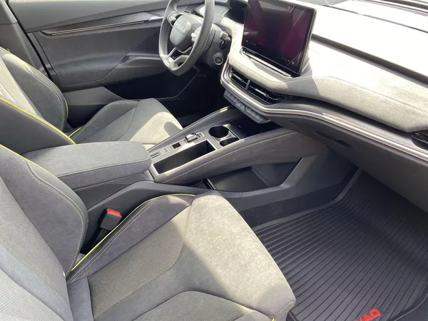 Škoda Enyaq 85 kWh 250 kW 1° převodovka 4x - foto 14