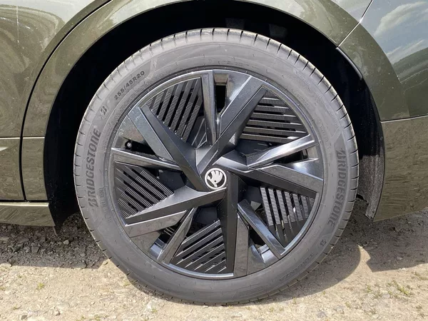 Škoda Enyaq 85 kWh 250 kW 1° převodovka 4x - foto 29
