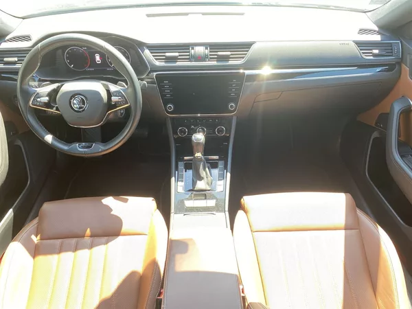 Škoda Superb Combi 2.0 TDI DSG L&K - foto 5