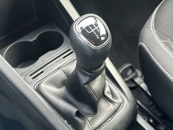 Škoda Fabia Combi 1.0 TSI Ambition TOP - foto 15