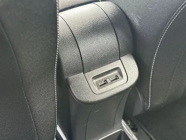 Škoda Fabia Combi 1.0 TSI Ambition TOP - foto 23