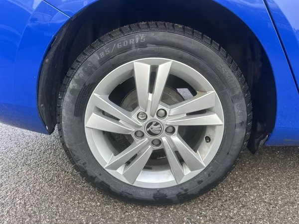 Škoda Fabia Combi 1.0 TSI Ambition TOP - foto 26