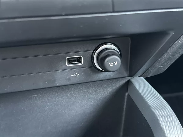 Škoda Fabia Combi Tour 1.0 TSI Active - foto 18