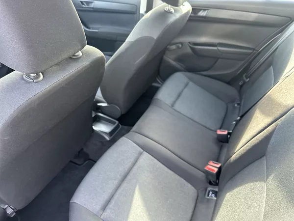 Škoda Fabia Combi Tour 1.0 TSI Active - foto 8
