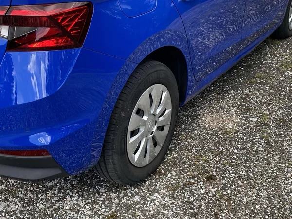 Škoda Fabia 1,0 MPi Ambition+ - foto 27