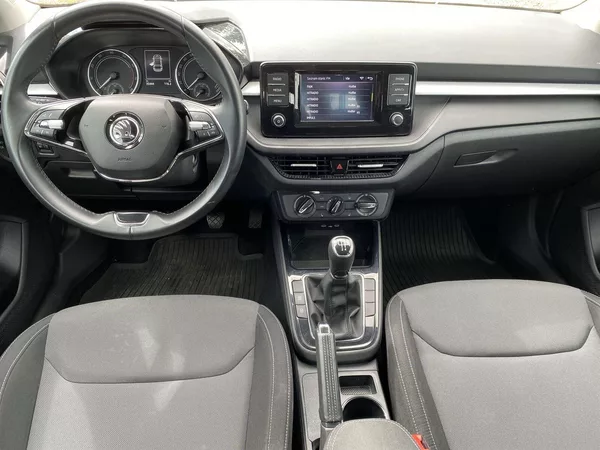 Škoda Fabia 1,0 MPi Ambition+ - foto 5