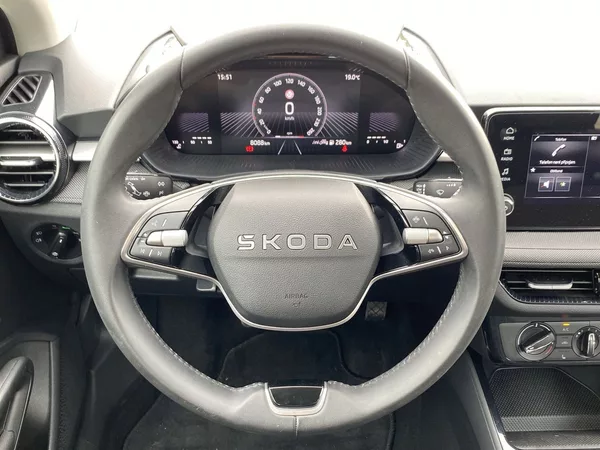 Škoda Fabia 1.0 TSI Selection - foto 10