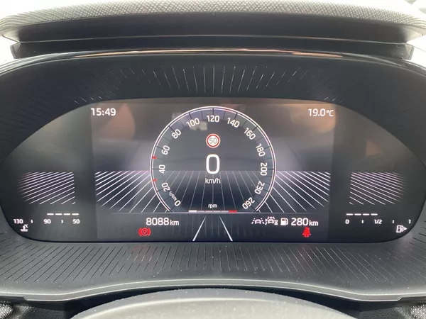 Škoda Fabia 1.0 TSI Selection - foto 11