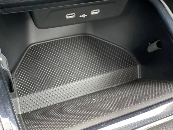 Škoda Fabia 1.0 TSI Selection - foto 19