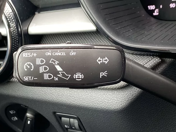 Škoda Fabia 1.0 TSI Selection - foto 22