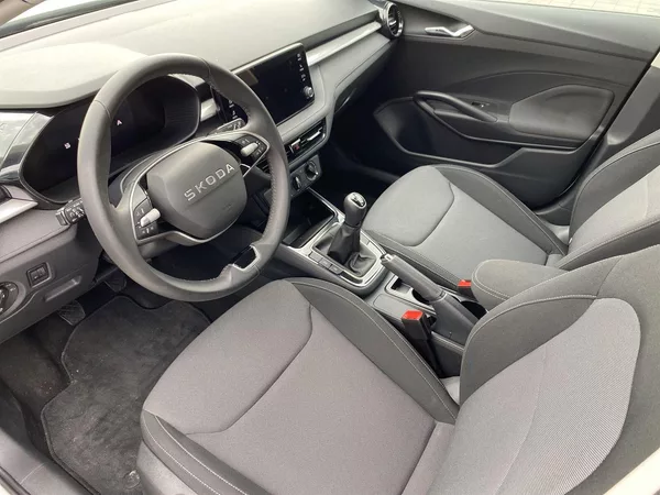 Škoda Fabia 1.0 TSI Selection - foto 6