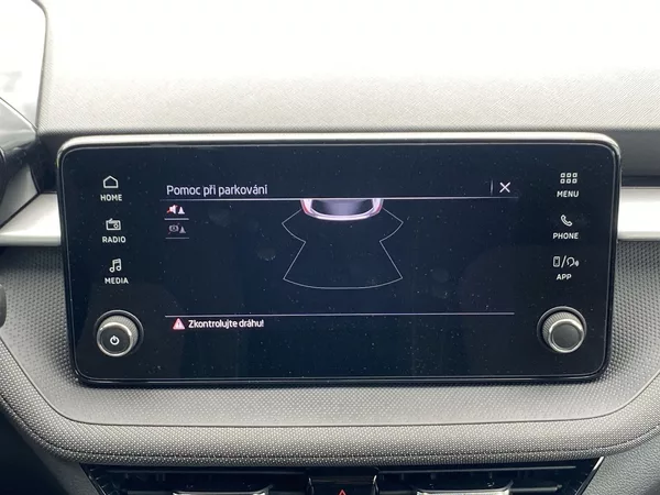 Škoda Fabia 1.0 MPI Selection - foto 13