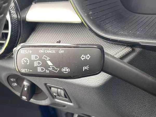 Škoda Fabia 1.0 MPI Selection - foto 21