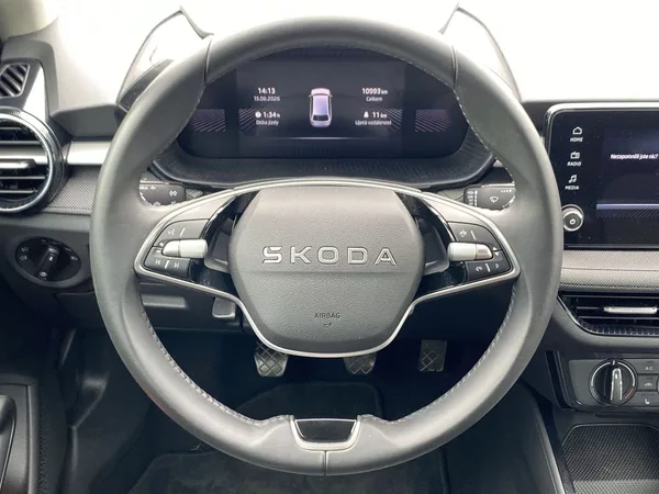 Škoda Fabia 1.0 MPI Selection - foto 6