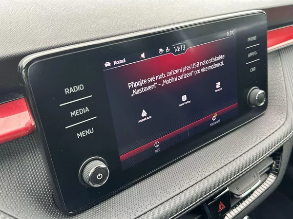 Škoda Fabia 1.0 TSI Monte Carlo - foto 11