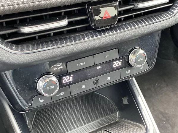 Škoda Fabia 1.0 TSI Top Selection - foto 15