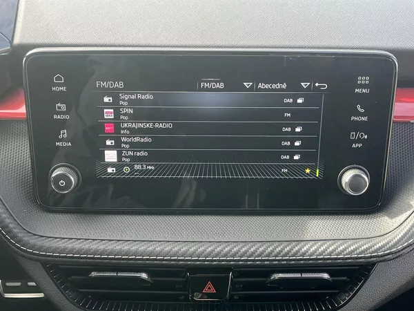 Škoda Fabia 1.0 TSI 85 KW DSG Monte Carlo - foto 16